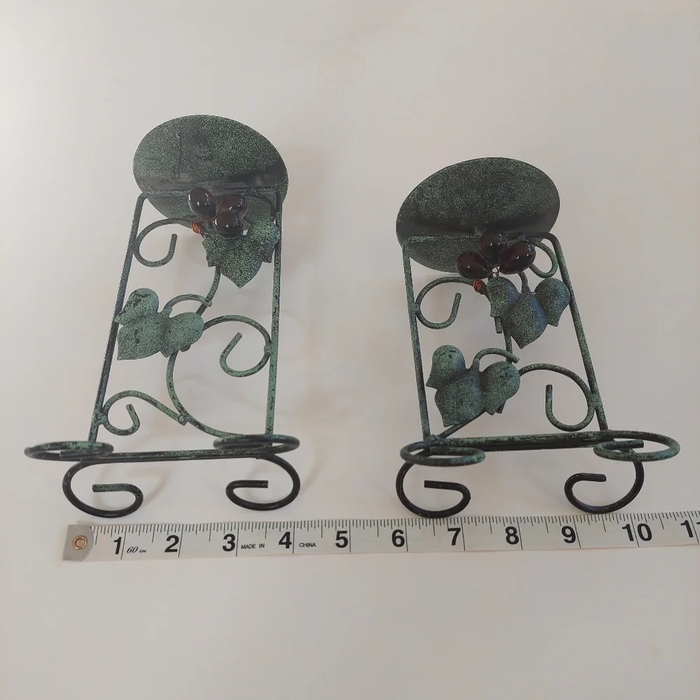 ✨️LiteTyme 2 piece grape candleholder set